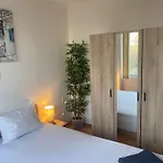펜션 Avelia - Sea View Jacuzzi Retreat