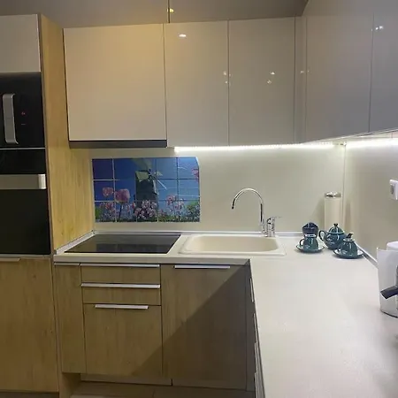 Avelia - Sea View Jacuzzi Retreat וארנה