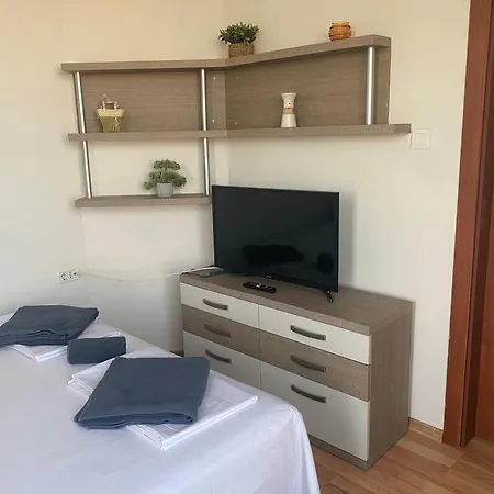 Hébergement de vacances Luxury Seaside With Jacuzzi & Garden - *