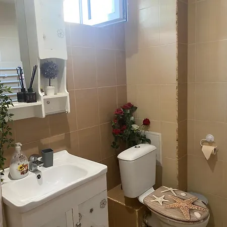 בית נופש Avelia - Sea View Jacuzzi Retreat