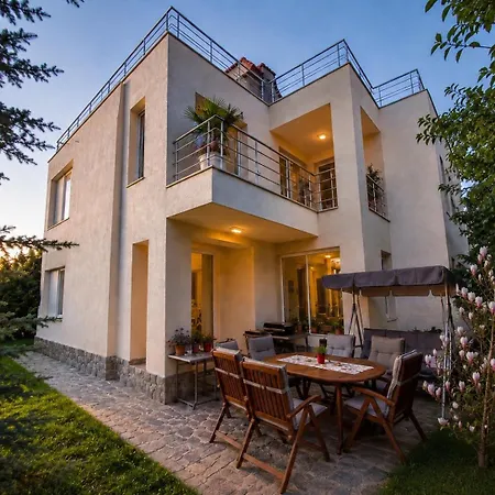 Avelia - Sea View Jacuzzi Retreat בית נופש *
