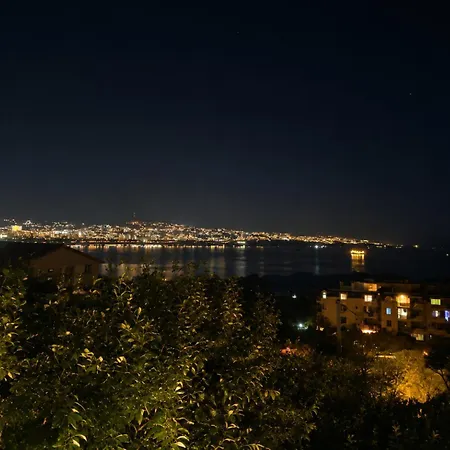 Avelia - Sea View Jacuzzi Retreat בית נופש וארנה